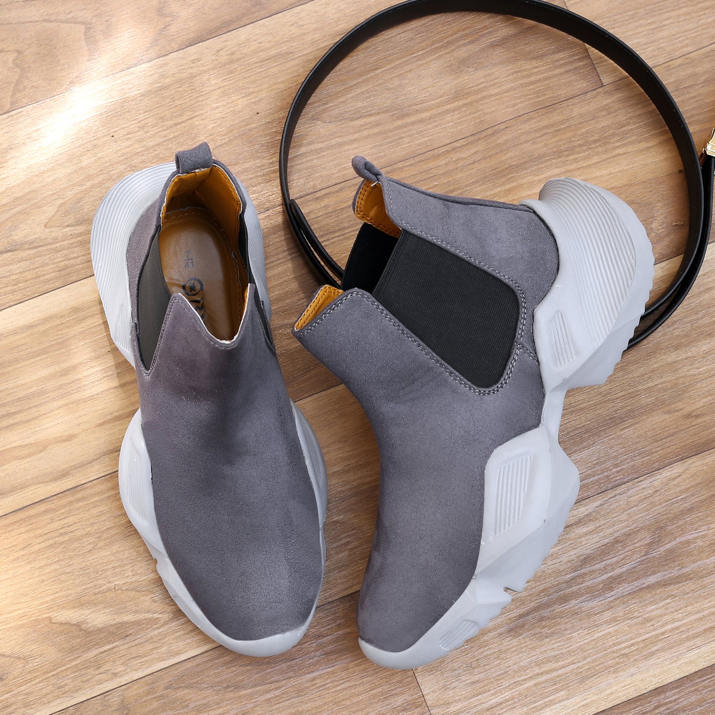 BXXY Suede Material Latest Casual Chelsea Boot For Men