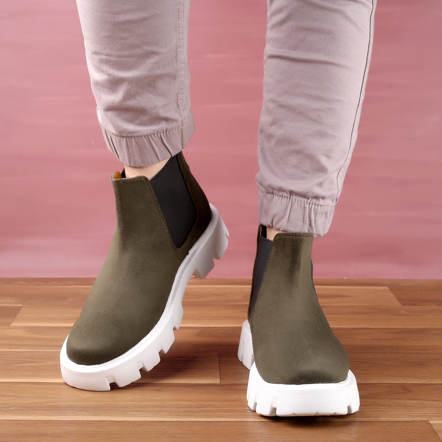 Bxxy Men's Suede Material Casual Chelsea Slip-On Boots