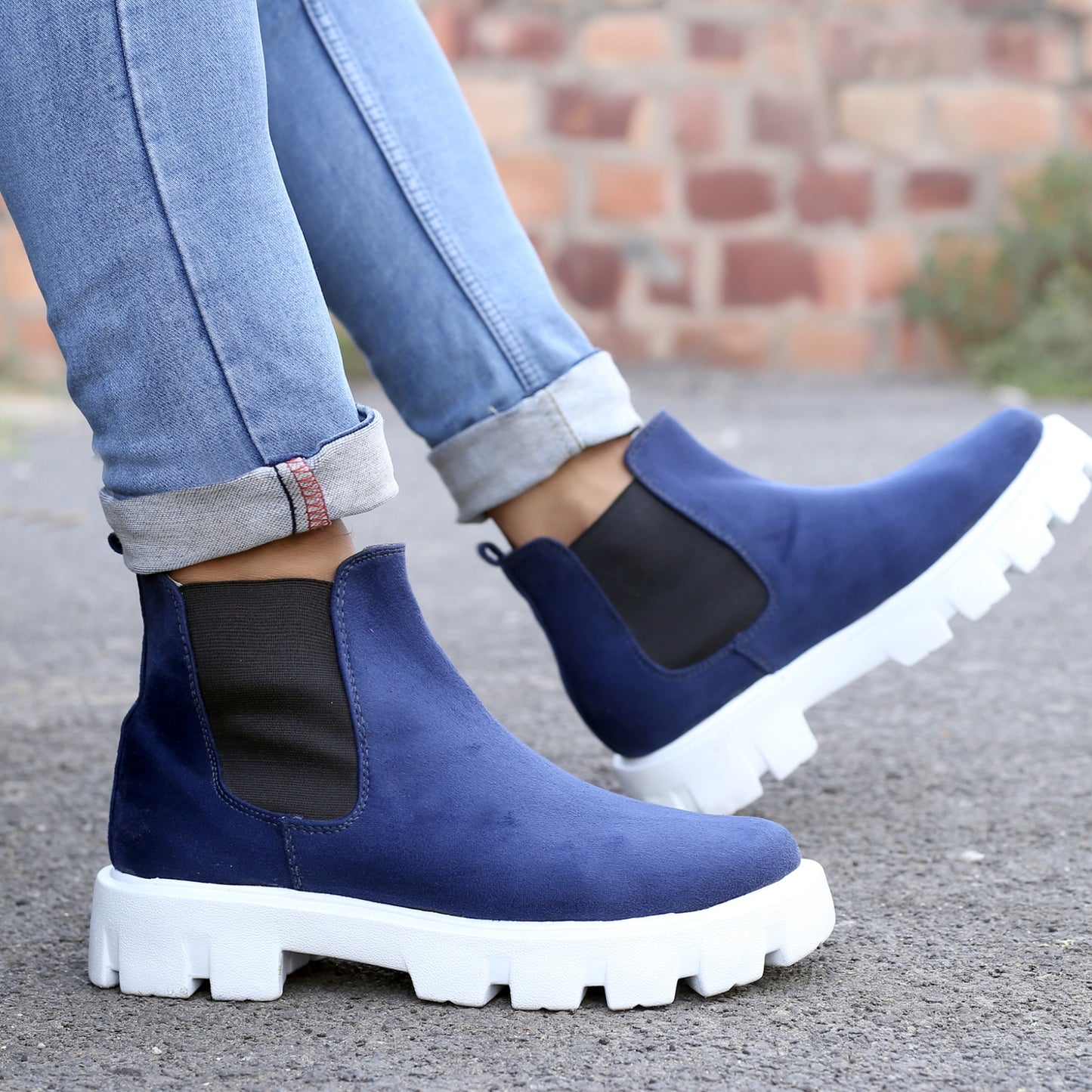 Bxxy Men's Suede Material Casual Chelsea Slip-On Boots