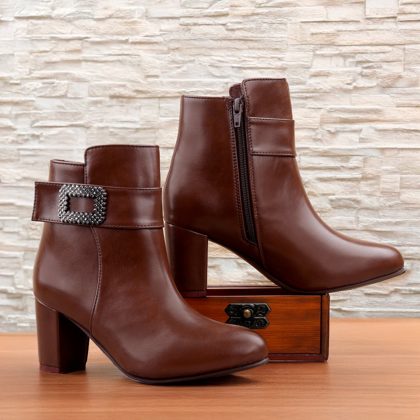 Women Heel Buckle Boots