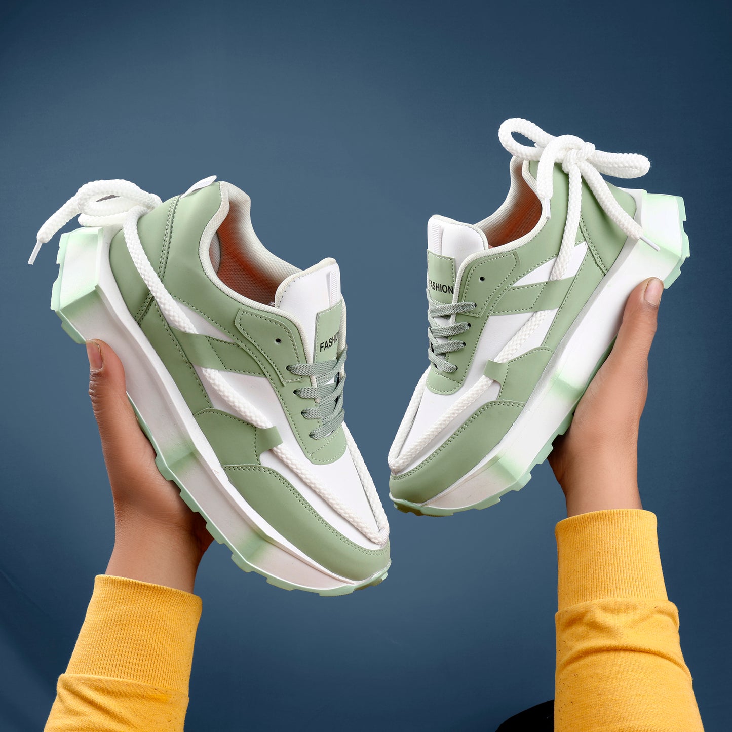 Trendiest Bxxy's High-end Fashionable Sole Lace up Designer Casual Shoes for Men