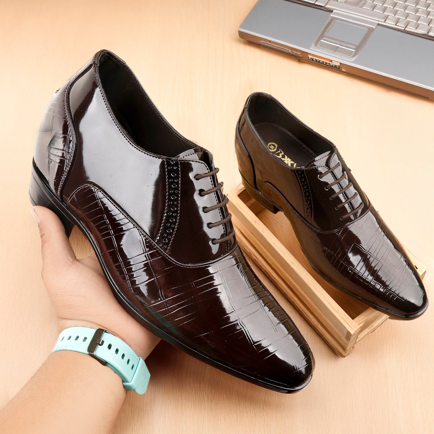 3.5” Elevator Shoes for Men – Glossy Black, Hidden Heel for Height Boost
