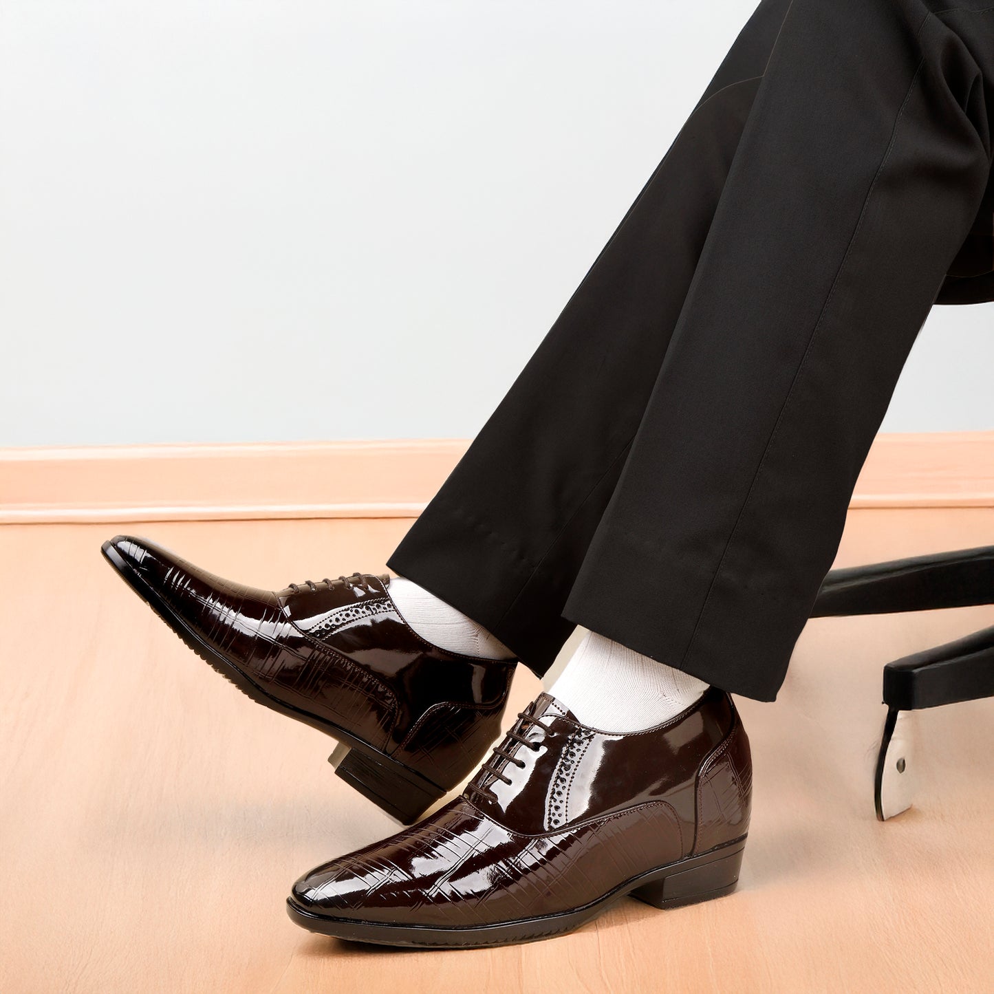 3.5” Elevator Shoes for Men – Glossy Black, Hidden Heel for Height Boost