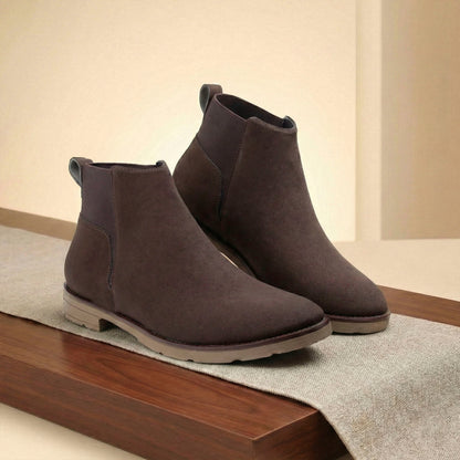 Men’s Chelsea Boots-Clean Lines, Confident Style