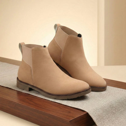 Essential Chelsea Boots Everyday Wear for Men
