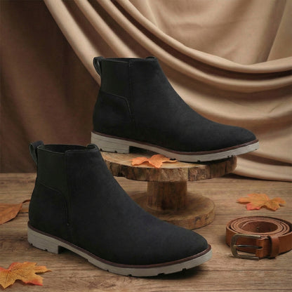Men’s Iconic Chelsea Boots with Comfort Sole