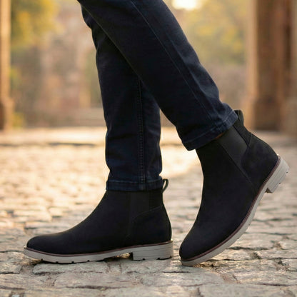 Men’s Iconic Chelsea Boots with Comfort Sole