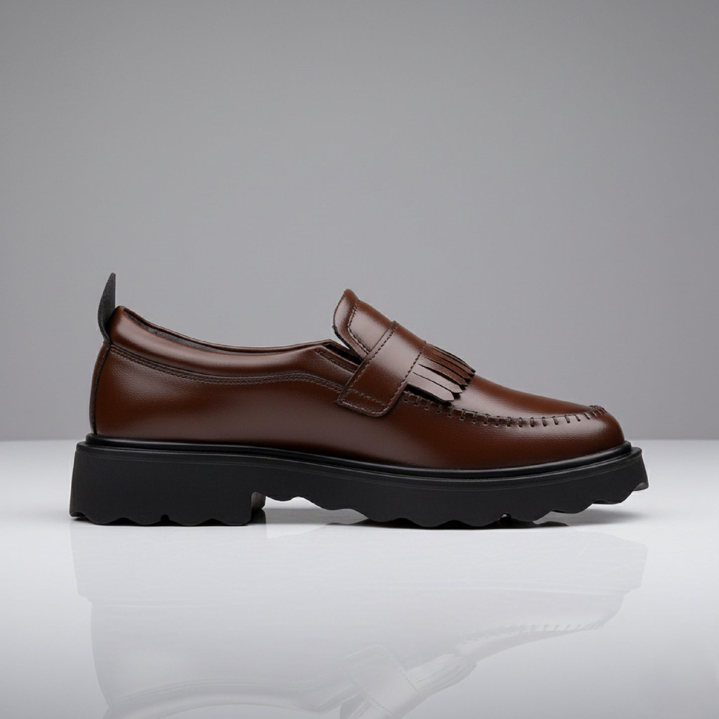 Men's Classic Tassel Loafers – Faux leatherSlip-On Dress Shoes