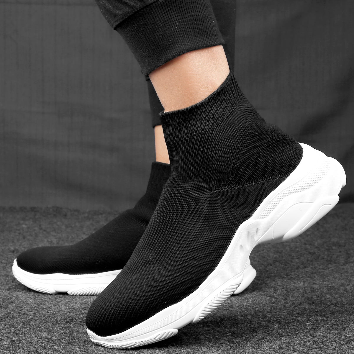 Men's Latest Fashionable Knitted Fabric Casual Socks Shoes