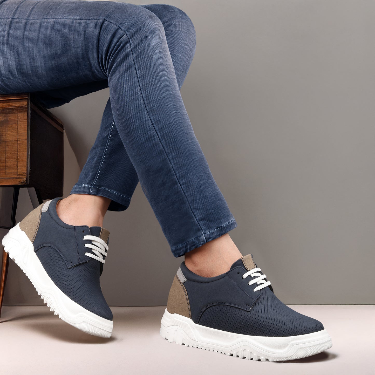 BXXY Premium Height Boost Sneakers for Men Invisible 9 CM Elevator Shoes