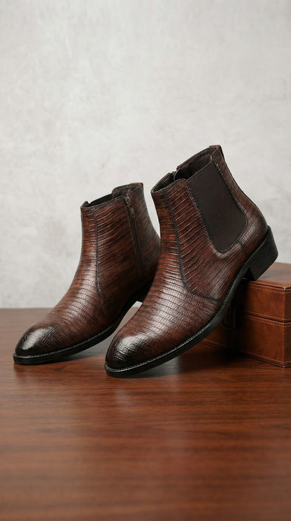 Classic Croc-Embossed Chelsea Boot for Modern Gentlemen