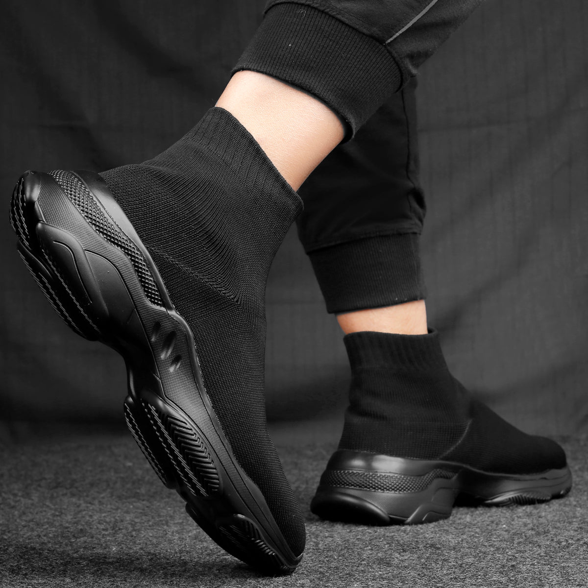 Men’s Lightweight Sock Shoes – Ultra-Comfortable Slip-On Sneakers