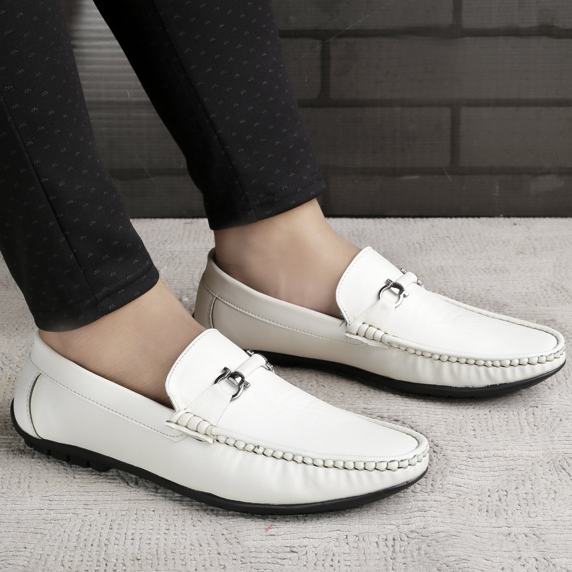 Top 10 Best Loafers Brands In India For Perfect Look - Hiscraves
