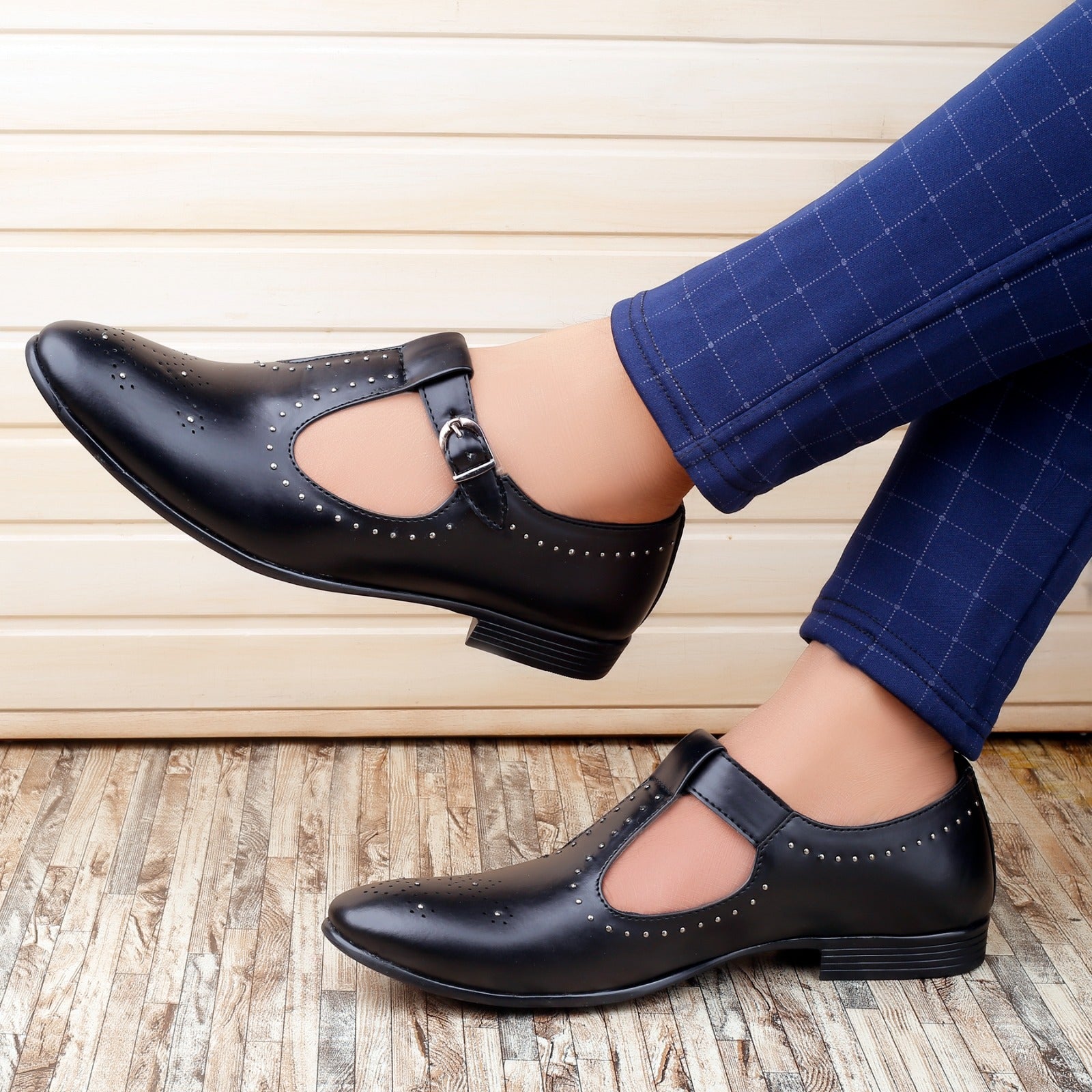 ETHNIC JUTIS AND NAGRAS BxxyShoes